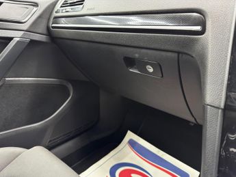 Volkswagen Golf 2.0 TDI BlueMotion Tech GT DSG Euro 5 (s/s) 5dr