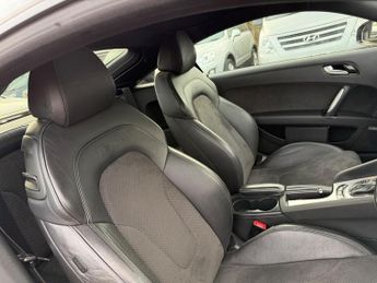 Audi TT 2.0 TDI Black Edition S Tronic quattro Euro 5 3dr