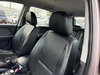 Kia Sportage 2.0 CRDi XS 2WD 5dr