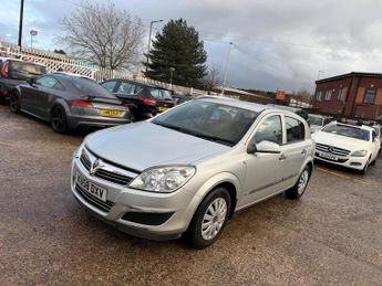 Vauxhall Astra 1.4i 16v Life 5dr