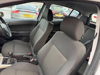 Vauxhall Astra 1.4i 16v Life 5dr