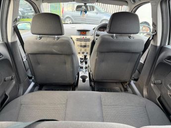 Vauxhall Astra 1.4i 16v Life 5dr