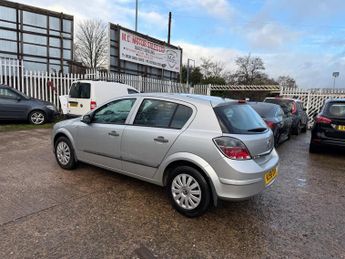 Vauxhall Astra 1.4i 16v Life 5dr