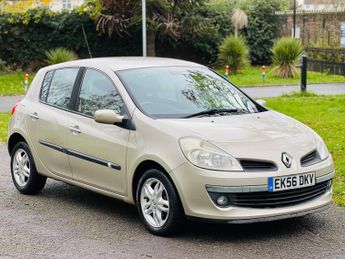 Renault Clio 1.6 VVT Privilege 5dr