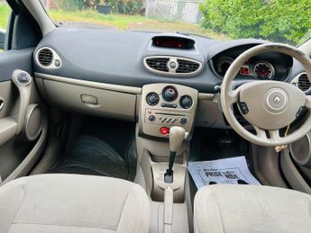 Renault Clio 1.6 VVT Privilege 5dr