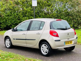 Renault Clio 1.6 VVT Privilege 5dr