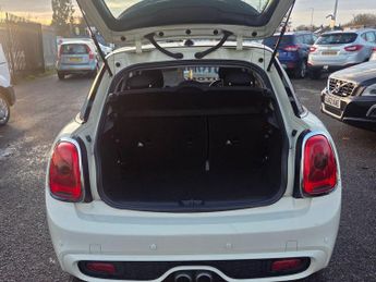 MINI Hatch 2.0 Cooper SD Auto 6Spd Euro 6 (s/s) 5dr