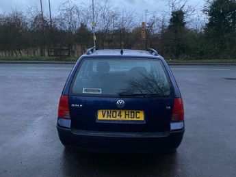 Volkswagen Golf 1.6 S 5dr