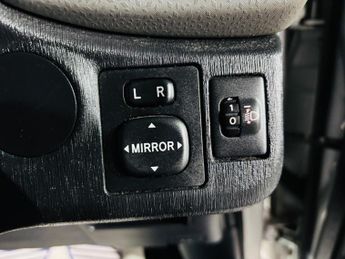 Toyota Yaris 1.33 Dual VVT-i TR Multidrive S Euro 5 5dr