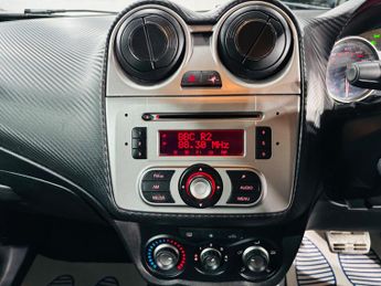 Alfa Romeo MiTo 1.4 TB MultiAir Distinctive TCT Euro 5 (s/s) 3dr