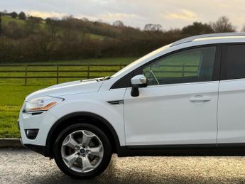 Ford Kuga 2.0 TDCi Titanium Powershift AWD Euro 5 5dr