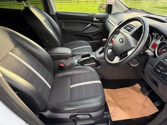 Ford Kuga 2.0 TDCi Titanium Powershift AWD Euro 5 5dr