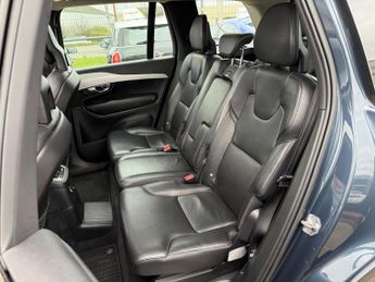 Volvo XC90 2.0h T8 Twin Engine 10.4kWh Momentum Pro Auto 4WD Euro 6 (s/s) 5