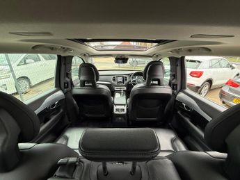 Volvo XC90 2.0h T8 Twin Engine 10.4kWh Momentum Pro Auto 4WD Euro 6 (s/s) 5