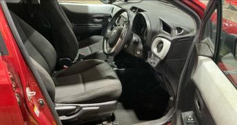 Toyota Yaris 1.5 VVT-h Icon Plus CVT Euro 5 5dr