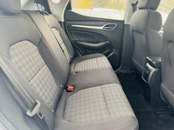 MG MG ZS 44.5kWh Excite Auto 5dr