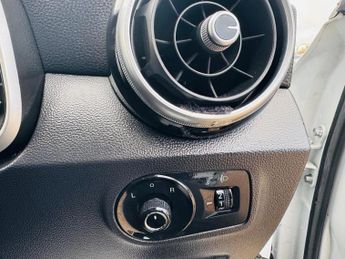 MG MG ZS 44.5kWh Excite Auto 5dr