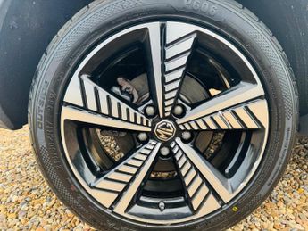 MG MG ZS 44.5kWh Excite Auto 5dr