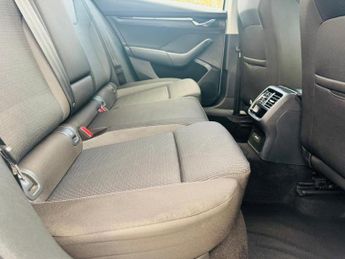 Skoda Octavia 1.0 TSI e-TEC MHEV SE Technology DSG Euro 6 (s/s) 5dr