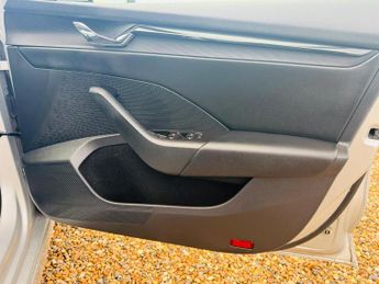 Skoda Octavia 1.0 TSI e-TEC MHEV SE Technology DSG Euro 6 (s/s) 5dr