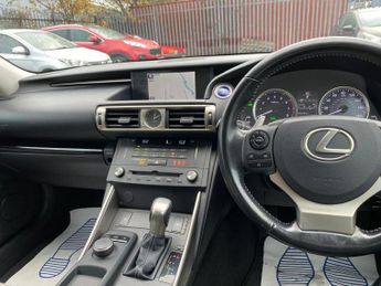 Lexus IS 2.5 300h Executive Edition E-CVT Euro 5 (s/s) 4dr