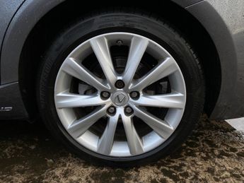 Lexus IS 2.5 300h Executive Edition E-CVT Euro 5 (s/s) 4dr