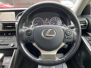 Lexus IS 2.5 300h Executive Edition E-CVT Euro 5 (s/s) 4dr