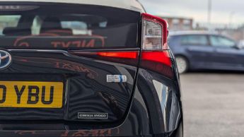 Toyota Prius Toyota Prius 1,790 CC  Hybrid