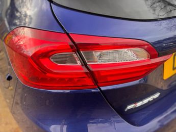 Ford Fiesta 1.0T EcoBoost Titanium Auto Euro 6 (s/s) 5dr