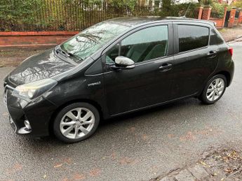 Toyota Yaris 1.5 VVT-h Excel E-CVT Euro 6 5dr (15in Alloy)