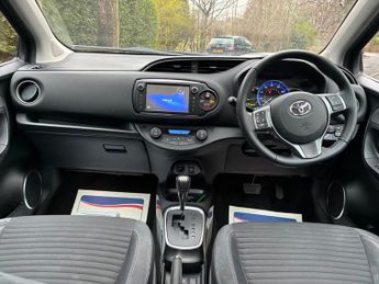 Toyota Yaris 1.5 VVT-h Excel E-CVT Euro 6 5dr (15in Alloy)