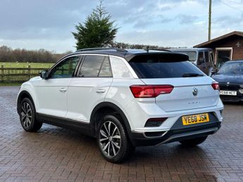 Volkswagen T-Roc 1.5 TSI EVO Design DSG Euro 6 (s/s) 5dr