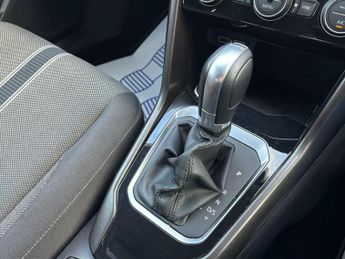 Volkswagen T-Roc 1.5 TSI EVO Design DSG Euro 6 (s/s) 5dr