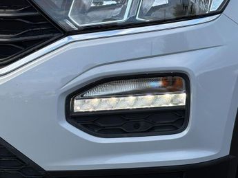 Volkswagen T-Roc 1.5 TSI EVO Design DSG Euro 6 (s/s) 5dr
