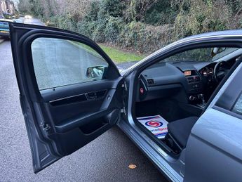 Mercedes-Benz C Class 1.8 C180 BlueEfficiency SE Auto Euro 5 4dr
