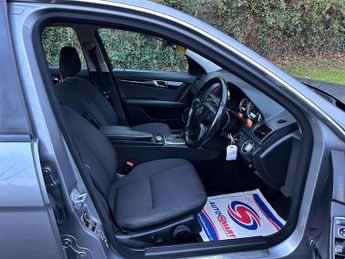 Mercedes-Benz C Class 1.8 C180 BlueEfficiency SE Auto Euro 5 4dr