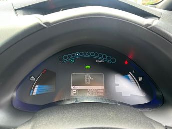 Nissan Leaf 24kWh Acenta Auto 5dr