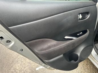 Nissan Leaf 24kWh Acenta Auto 5dr