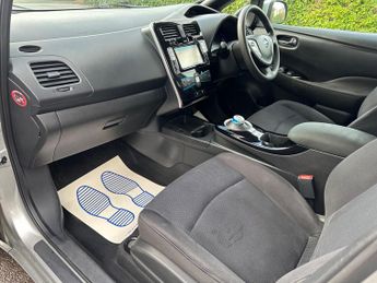 Nissan Leaf 24kWh Acenta Auto 5dr