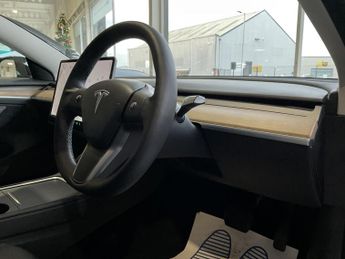 Tesla Model 3 STANDARD RANGE +
