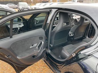 Mercedes-Benz A Class 2.0 A200d AMG Line (Premium) 8G-DCT Euro 6 (s/s) 5dr