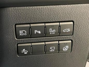 Lexus NX 2.5 300h Premier E-CVT 4WD Euro 6 (s/s) 5dr