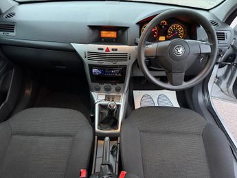 Vauxhall Astra 1.4i 16v Life 5dr