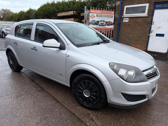 Vauxhall Astra 1.4i 16v Life 5dr
