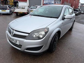 Vauxhall Astra 1.4i 16v Life 5dr