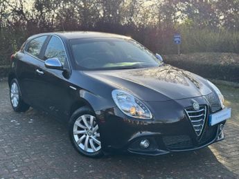 Alfa Romeo Giulietta 1.6 JTDM-2 Distinctive Euro 5 (s/s) 5dr