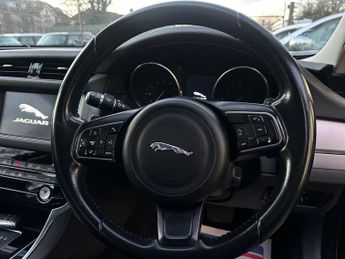 Jaguar XF 2.0d Prestige Auto Euro 6 (s/s) 4dr
