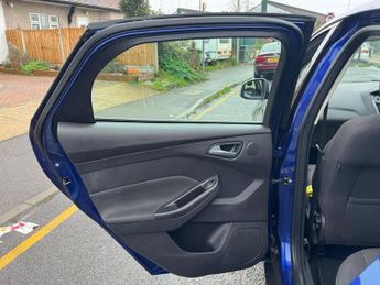 Ford Focus 1.6 Titanium Navigator Powershift Euro 5 5dr