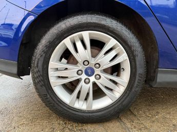 Ford Focus 1.6 Titanium Navigator Powershift Euro 5 5dr