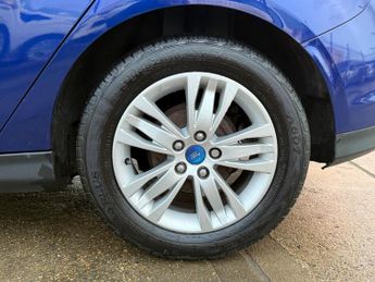 Ford Focus 1.6 Titanium Navigator Powershift Euro 5 5dr